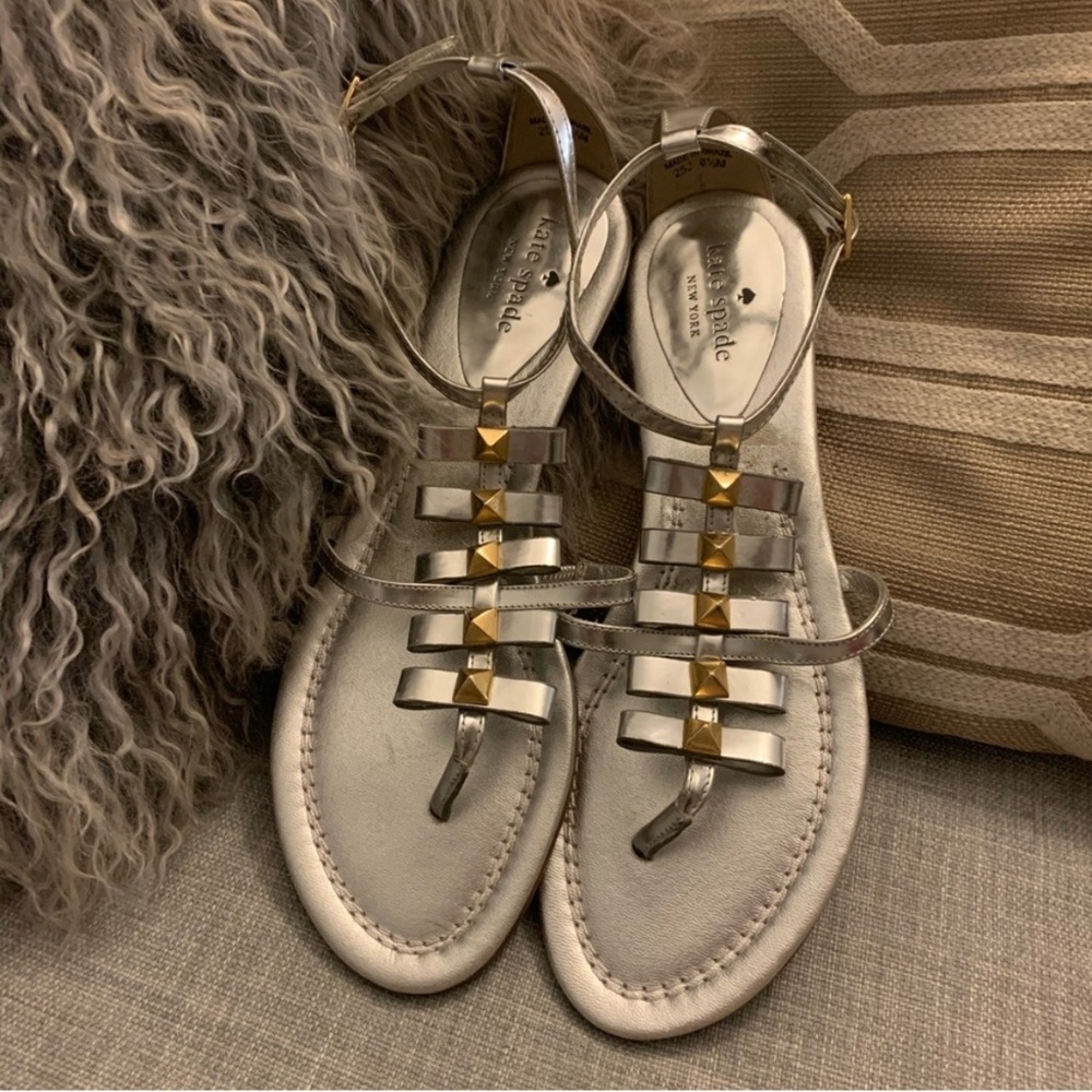KATE SPADE NEW Metallic Leather Stud Bow Sandals 8.5 Silver